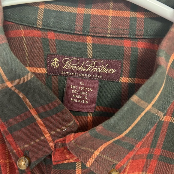 Brooks Brothers green and red button up, boys size XL - Picture 3 of 3